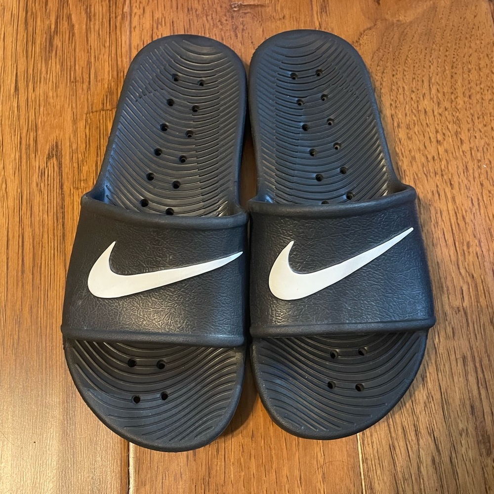 Nike Slides